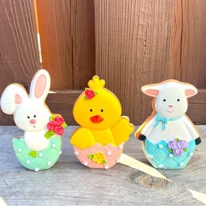 Cute Valerie Parr Hill sugar cookie decor easter set